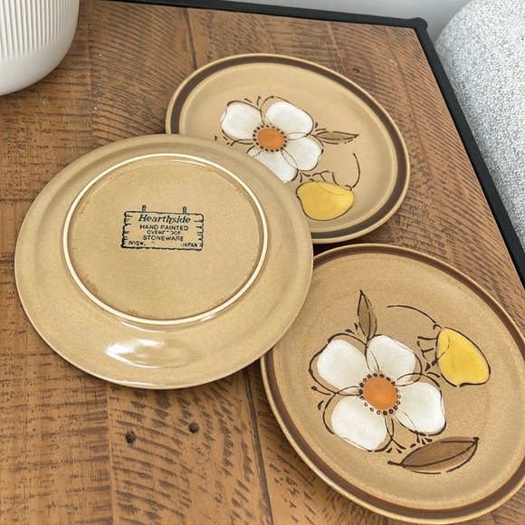 3 Vintage Hearthside Hand Painted Stoneware Side Plates - Painted in Japan - Picture 3 of 6